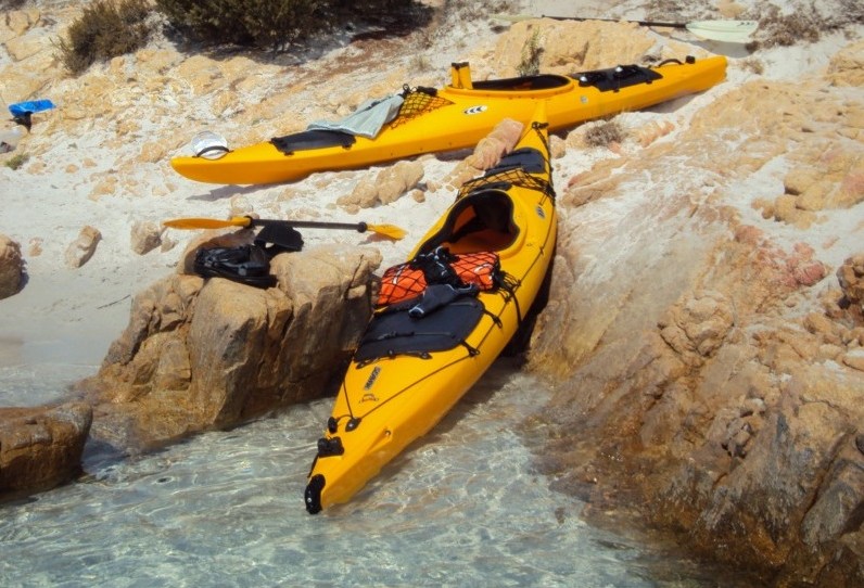 Trekking in canoa